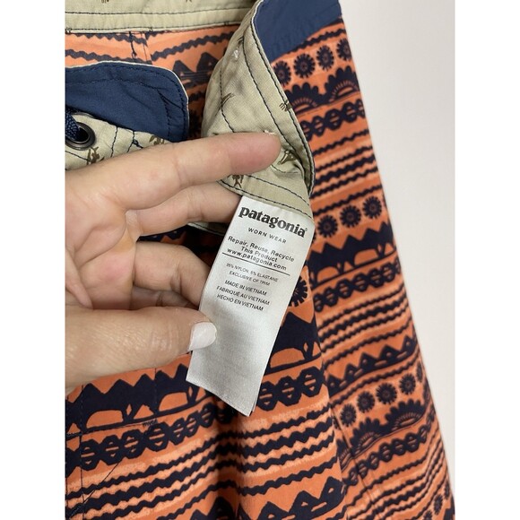 Patagonia Wavefarer Board Shorts Mens Medium Orange Blue Print Swim Trunk 10" - Picture 7 of 7